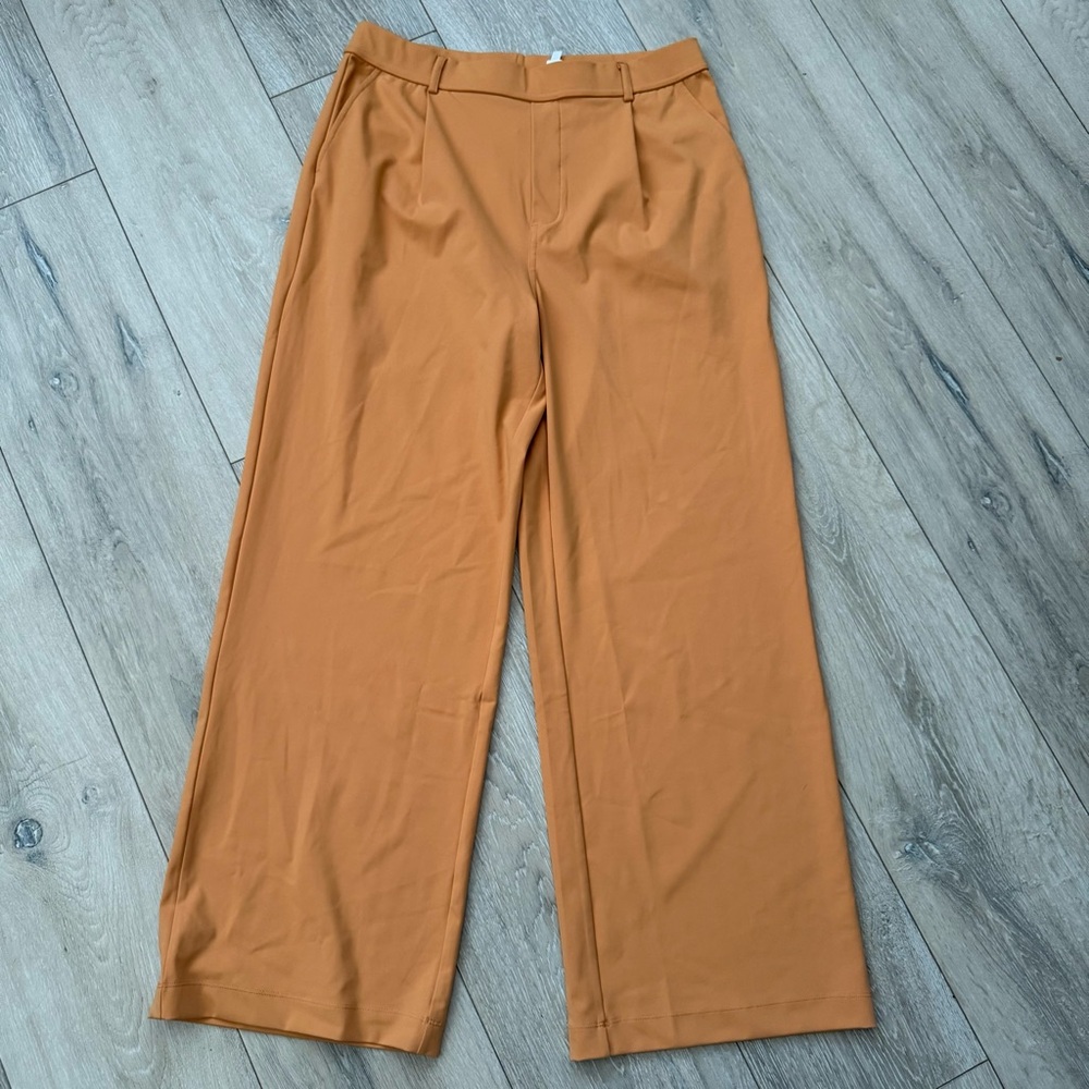 HALARA Wide Leg Pants in Camel? Caramel?